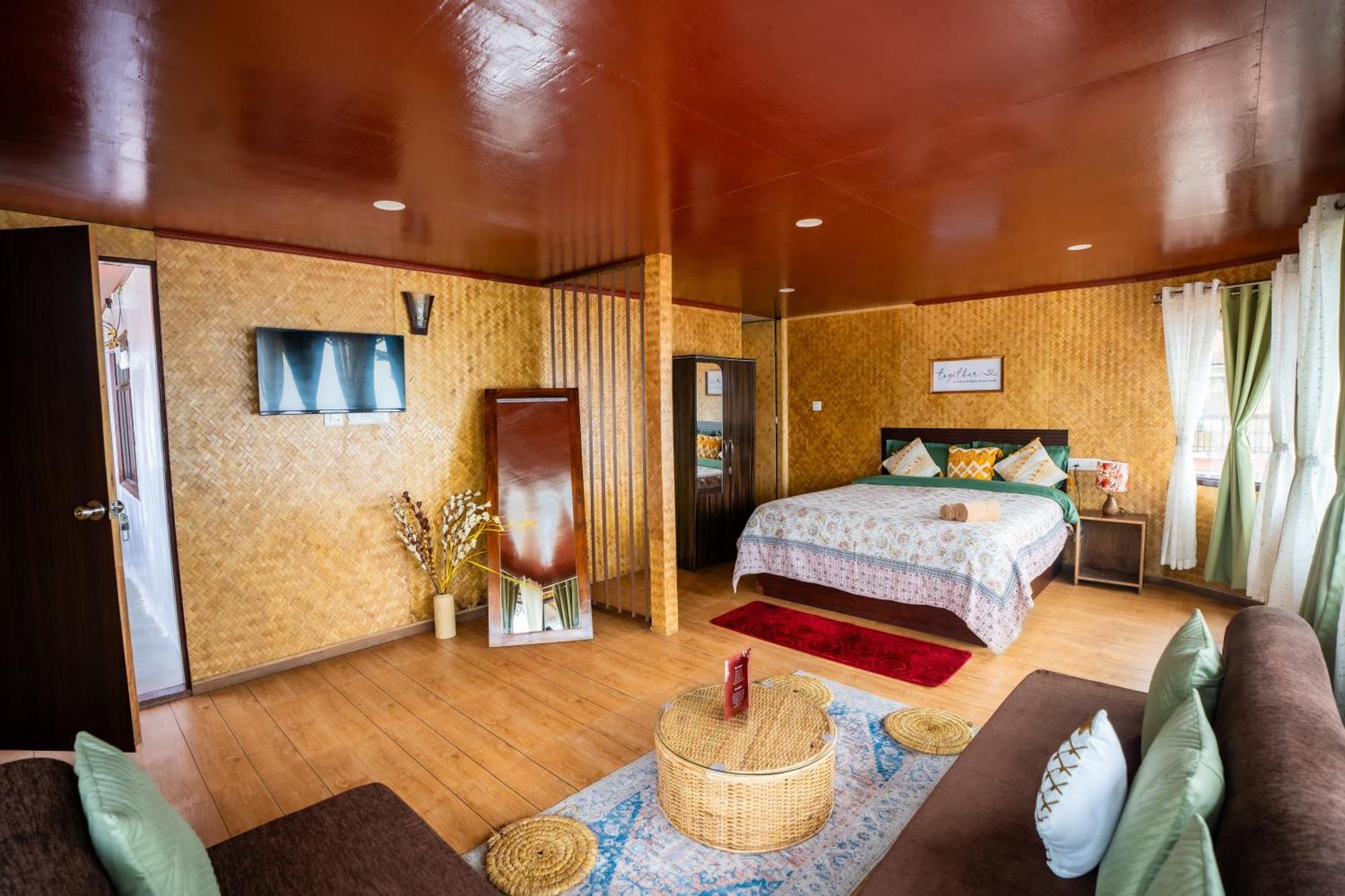 Monratino Himadrie -2 Mins Walk From Mall Road - All Rooms Have Kanchenjunga Mountain View Darjeeling  Esterno foto