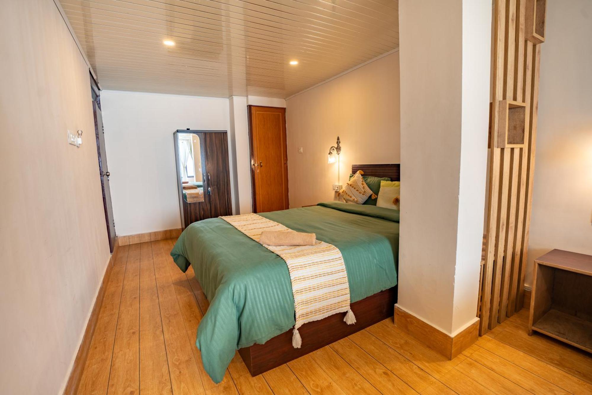 Monratino Himadrie -2 Mins Walk From Mall Road - All Rooms Have Kanchenjunga Mountain View Darjeeling  Esterno foto