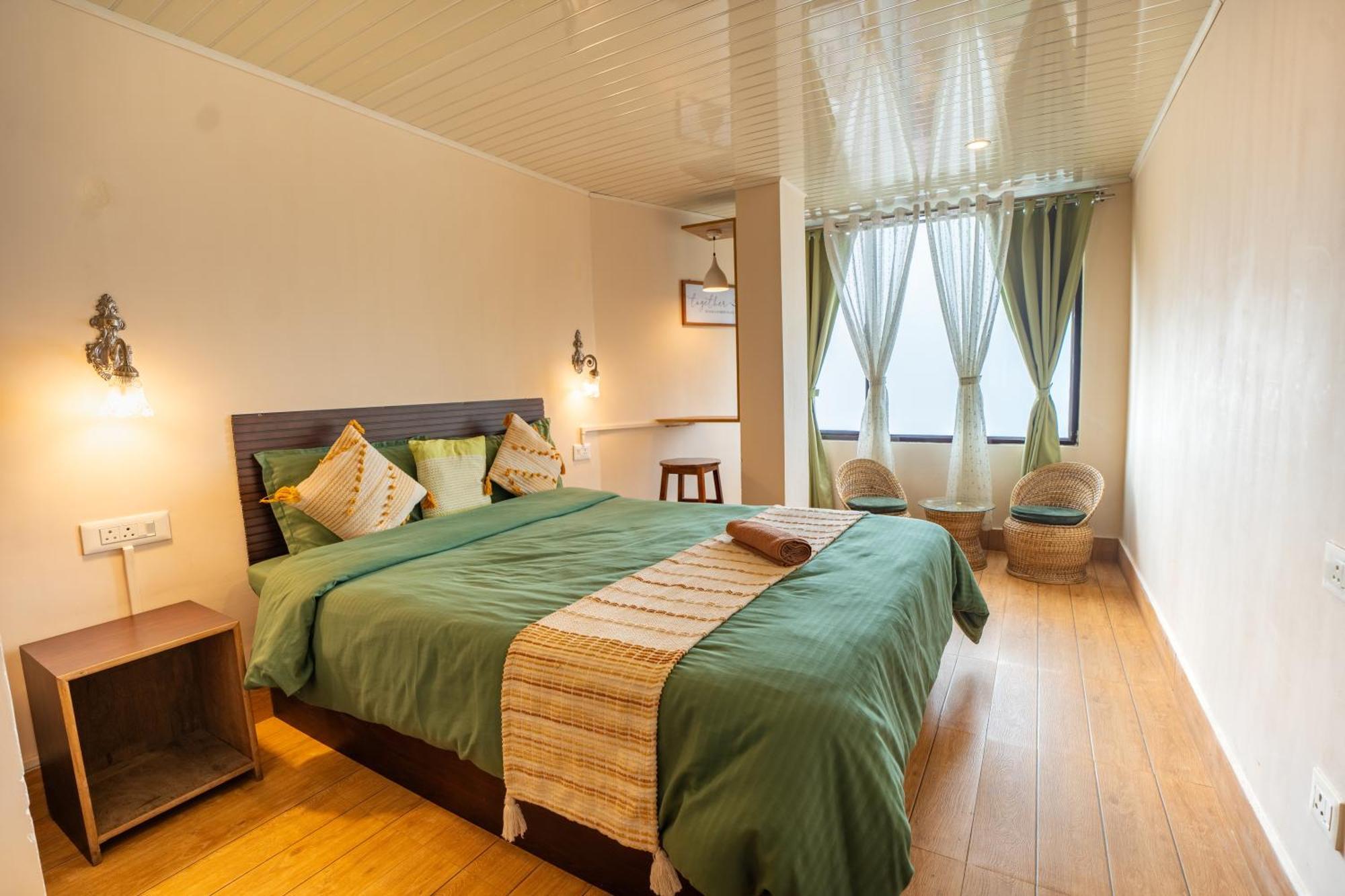 Monratino Himadrie -2 Mins Walk From Mall Road - All Rooms Have Kanchenjunga Mountain View Darjeeling  Esterno foto