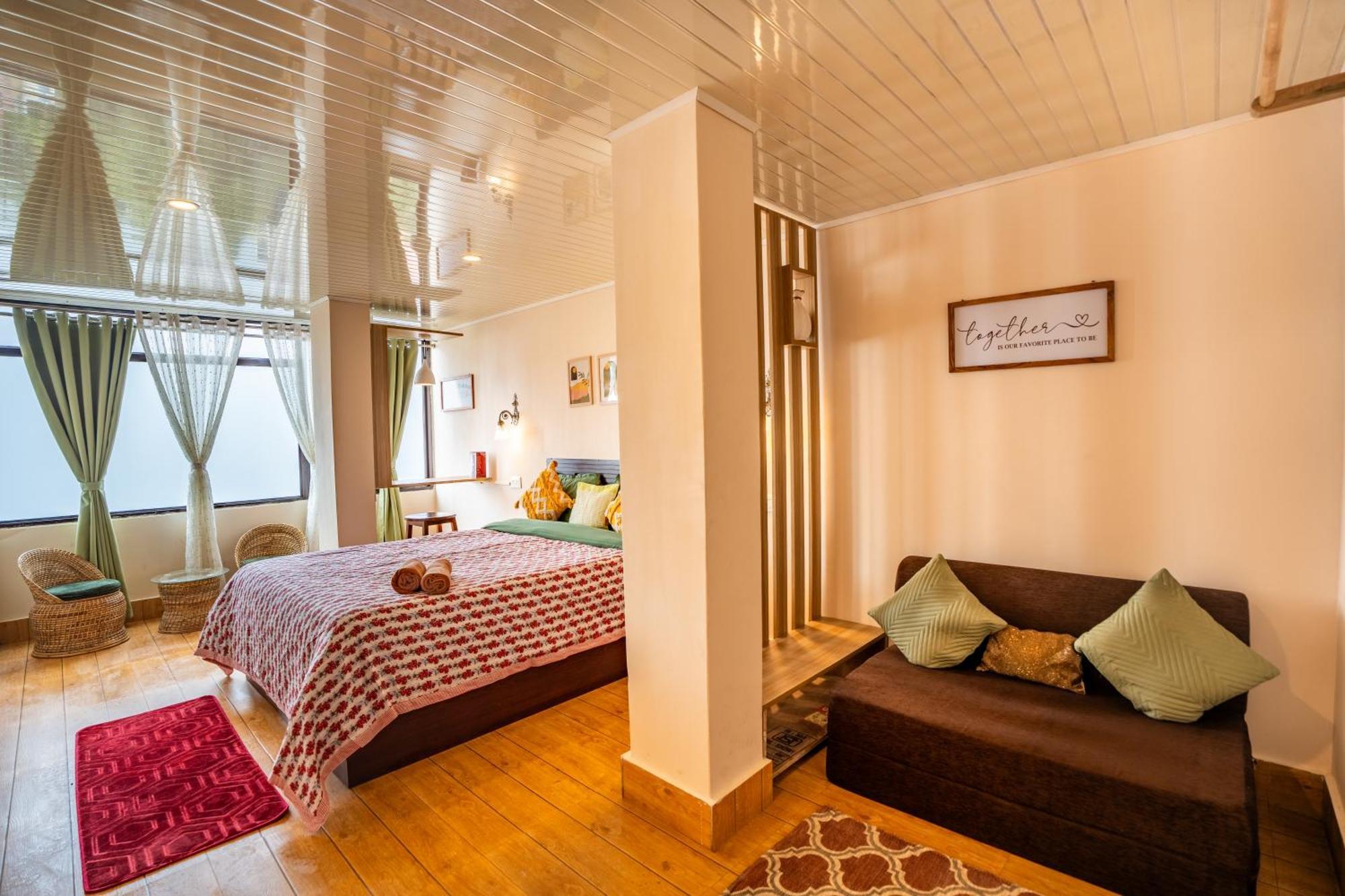 Monratino Himadrie -2 Mins Walk From Mall Road - All Rooms Have Kanchenjunga Mountain View Darjeeling  Esterno foto