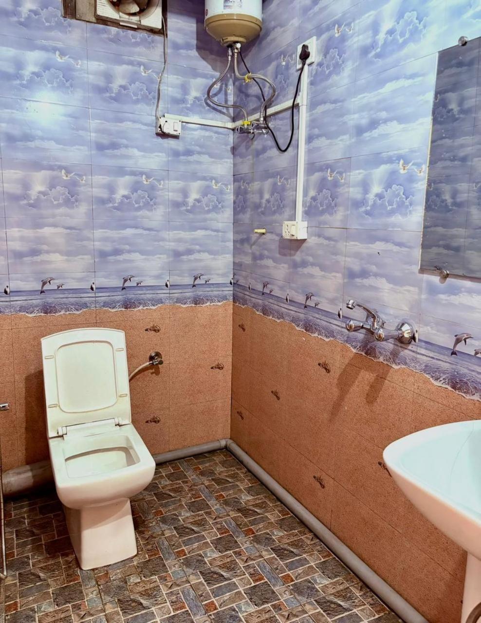 Monratino Himadrie -2 Mins Walk From Mall Road - All Rooms Have Kanchenjunga Mountain View Darjeeling  Esterno foto